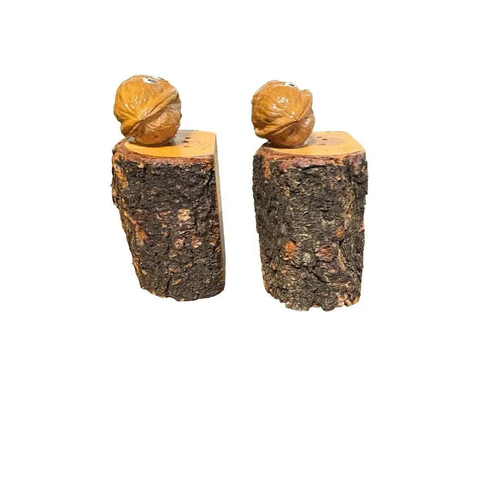 Vintage You're Nuts Wooden Salt & Pepper Shakers Real Acorn Bark Edge Cedar‎ MCM